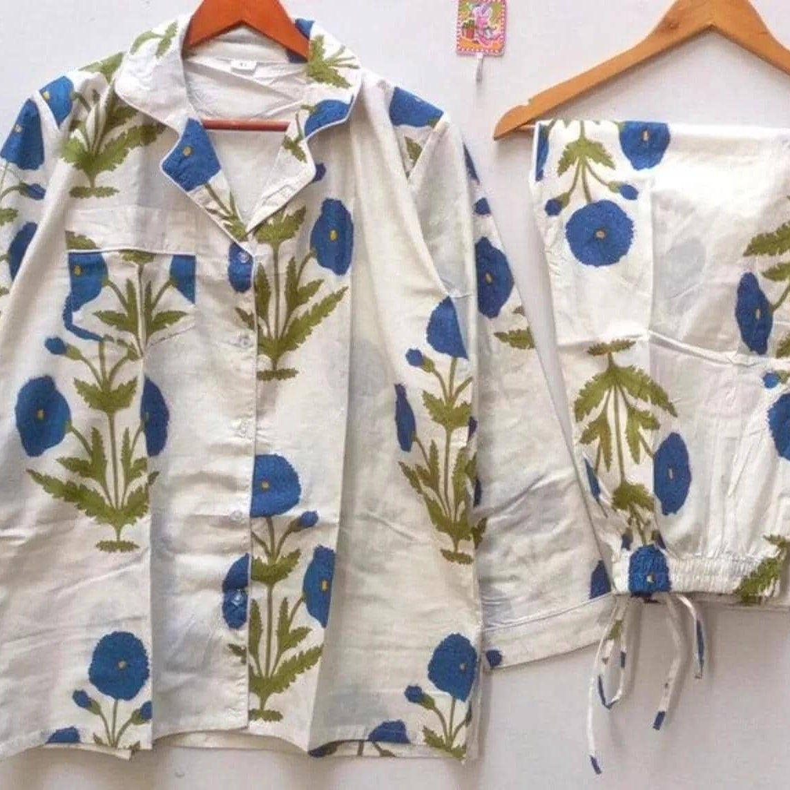Pajamas set for women, white with blude flower block print